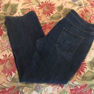 EDDIE BAUER Size 18 33” length TALL Stretchy Straight Leg Denim Cotton Blend EUC